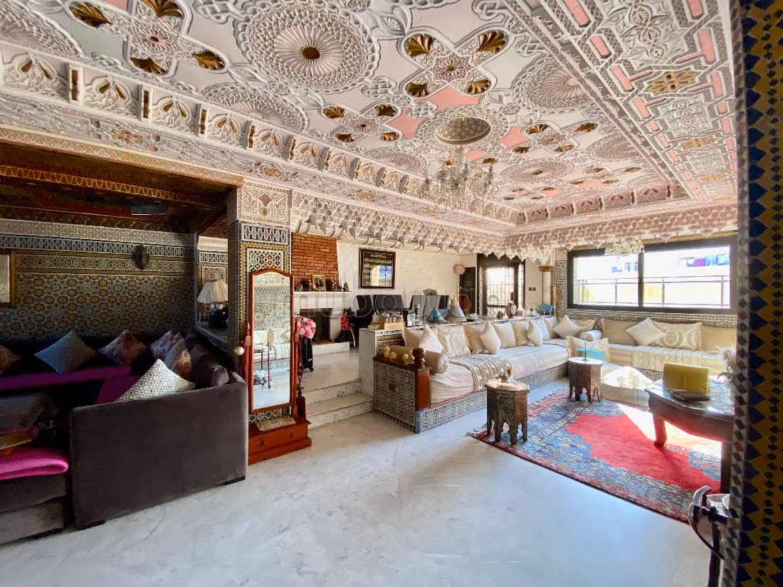 Appartement à Vendre de 189.0 m² à Casablanca, Beausejour