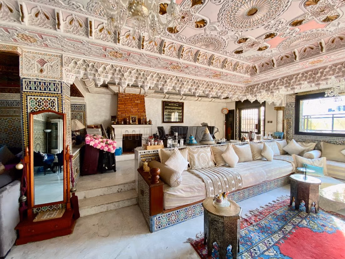 Appartement à Vendre de 189.0 m² à Casablanca, Beausejour