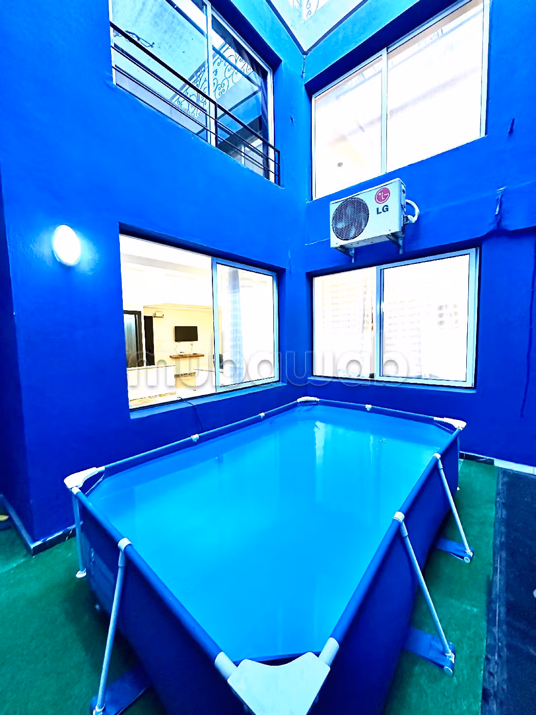 Apartments for rent in Guéliz. 11 comfortable rooms. Caretaker service available, air conditioning. 