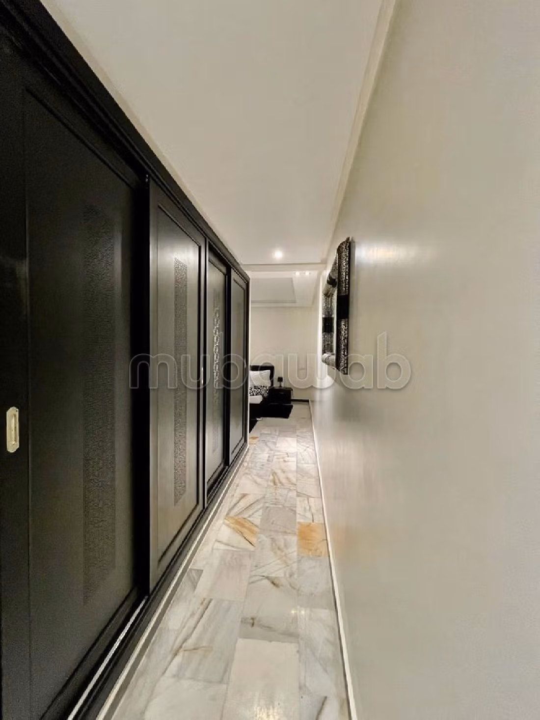 Apartments for rent in Guéliz. 11 comfortable rooms. Caretaker service available, air conditioning. 