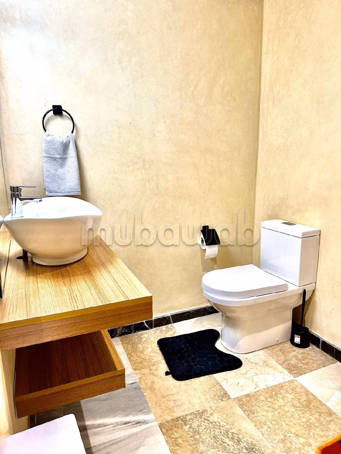 Apartments for rent in Guéliz. 11 comfortable rooms. Caretaker service available, air conditioning. 