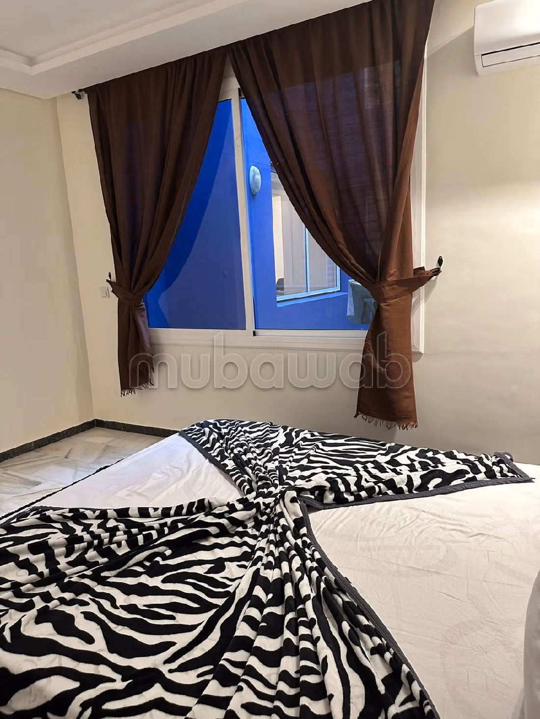 Apartments for rent in Guéliz. 11 comfortable rooms. Caretaker service available, air conditioning. 