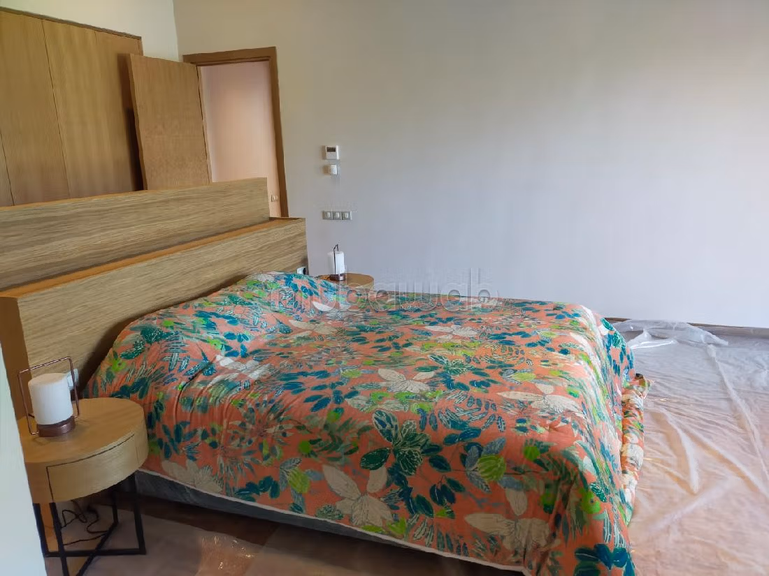 فيلا جميلة للبيع طريق فاس ب. 9 قطع كبيرة. مفروشة. 