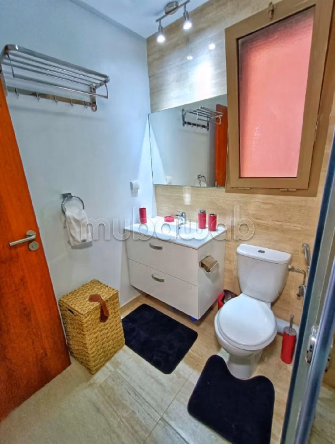 Apartments for rent in Agdal. Large area 78 m². Carpark, Balcony. 