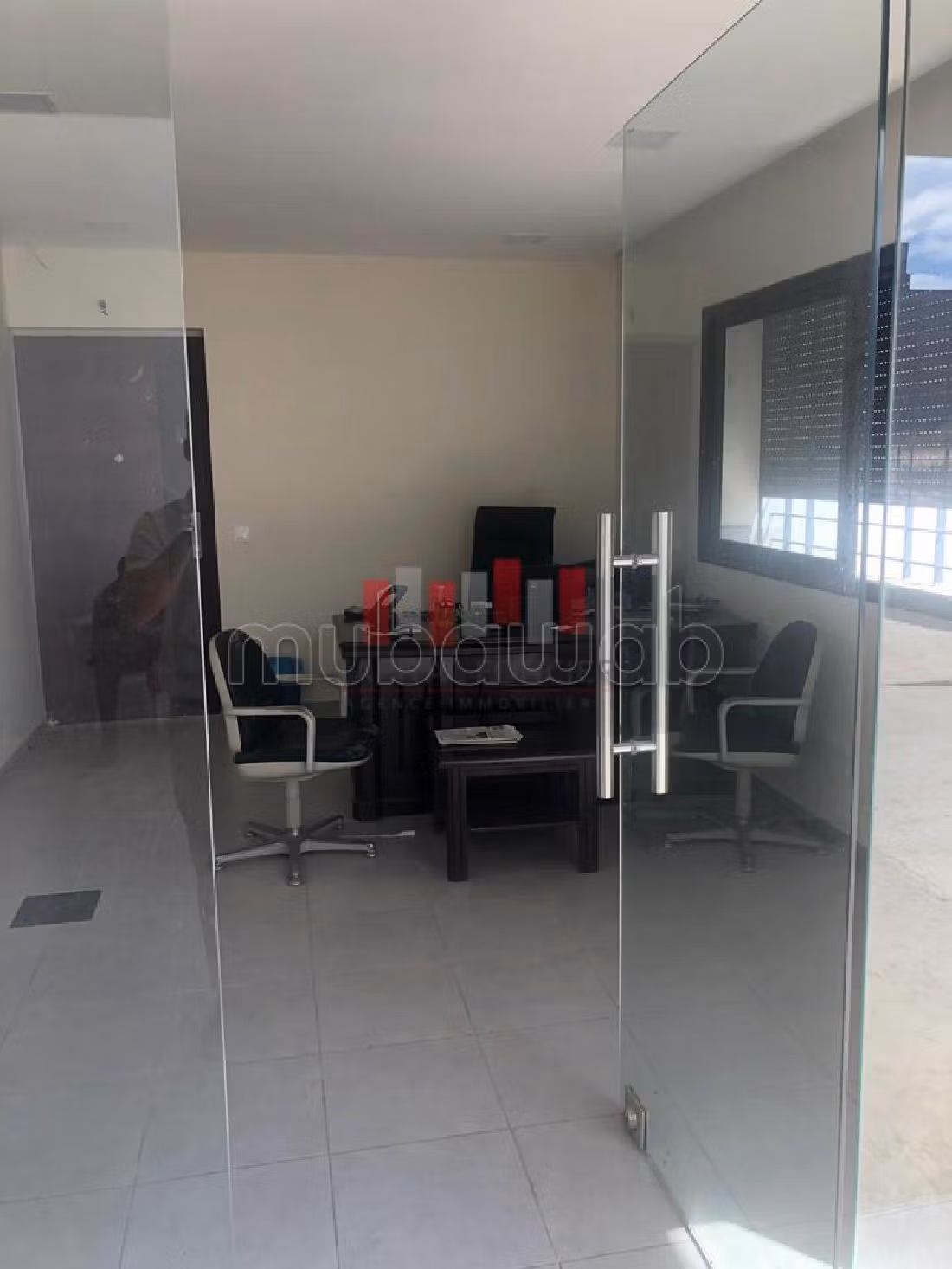 Oficinas y locales comerciales en venta en Sidi Maarouf. Gran superficie 900 m²