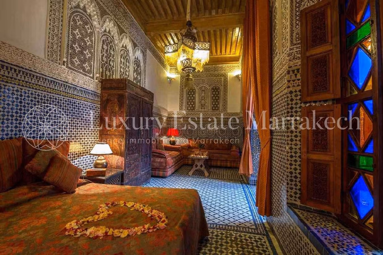 Te koop: riads in Mouassine. 25 Slaapkamers. Volledig gemeubileerd. 