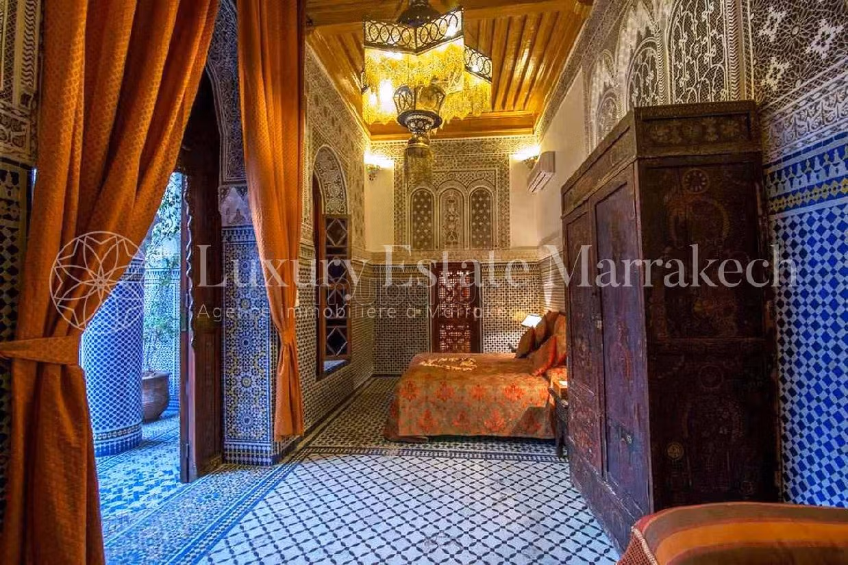 Te koop: riads in Mouassine. 25 Slaapkamers. Volledig gemeubileerd. 