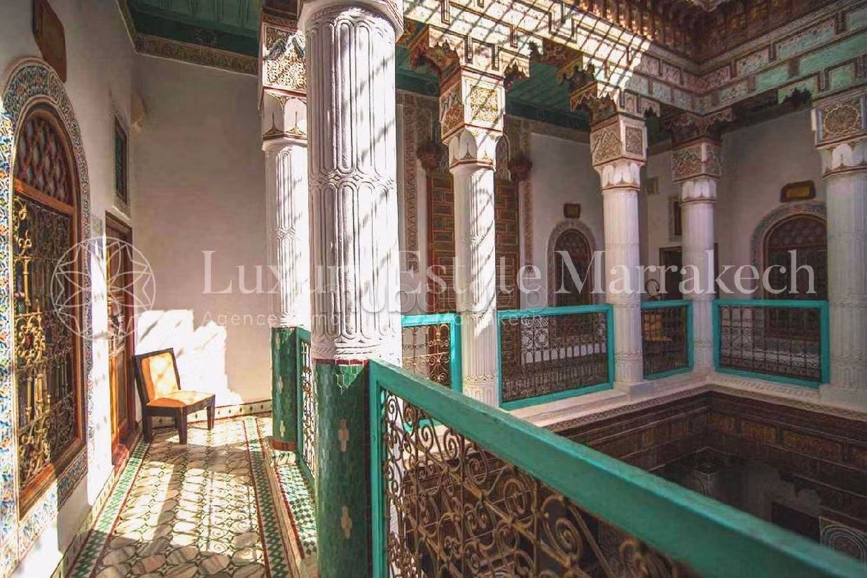 Te koop: riads in Mouassine. 25 Slaapkamers. Volledig gemeubileerd. 