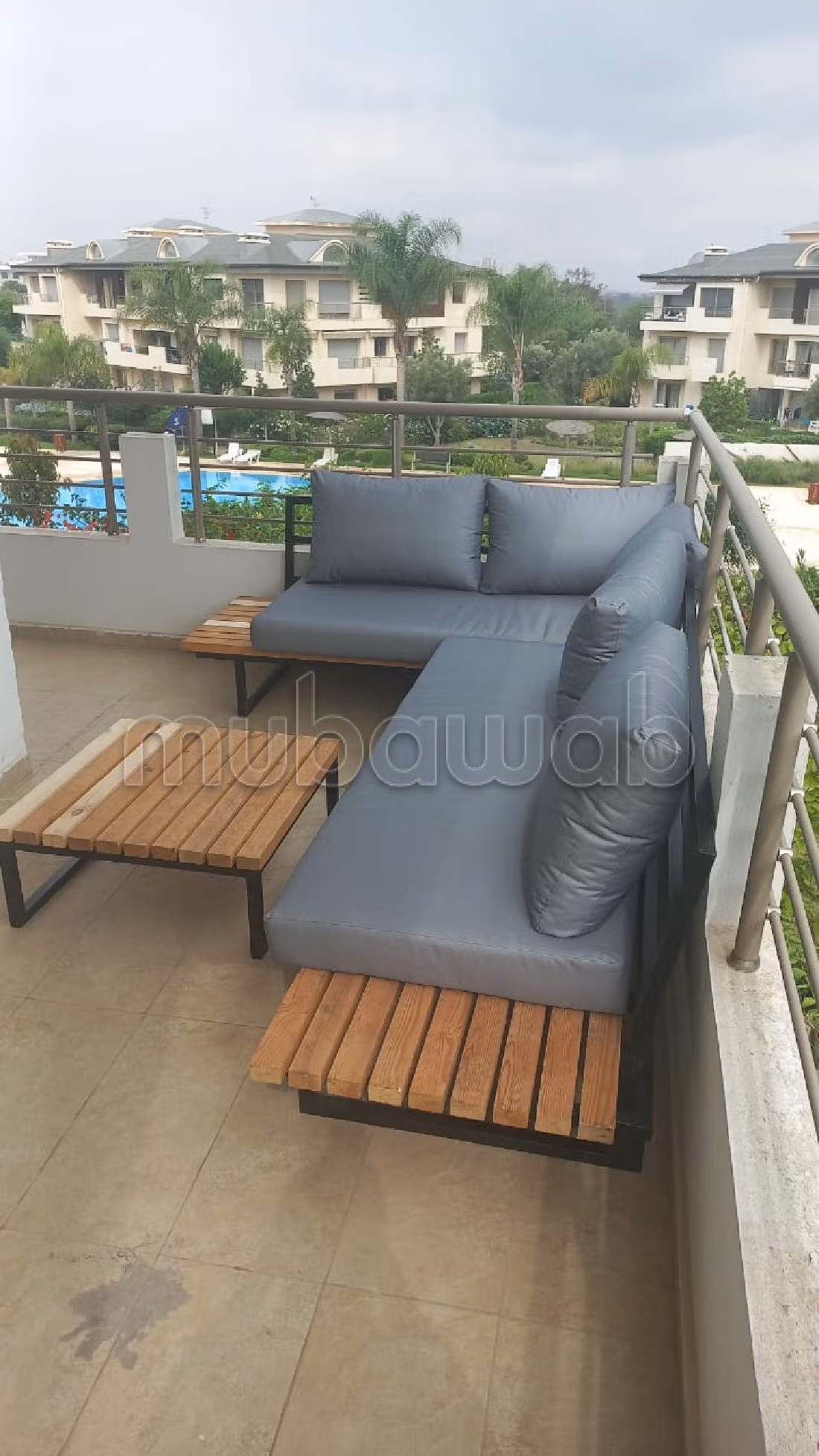 Flat for rent. Large area 165 m². caretaker available, air conditioning system.