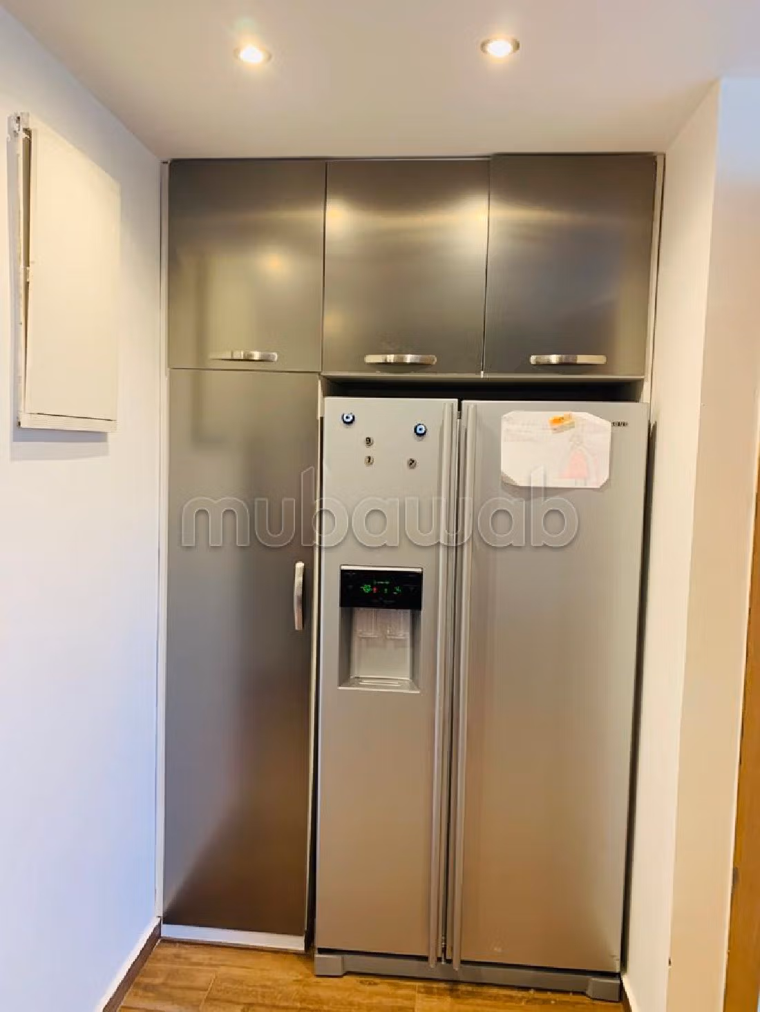 Flat for rent. Large area 165 m². caretaker available, air conditioning system.