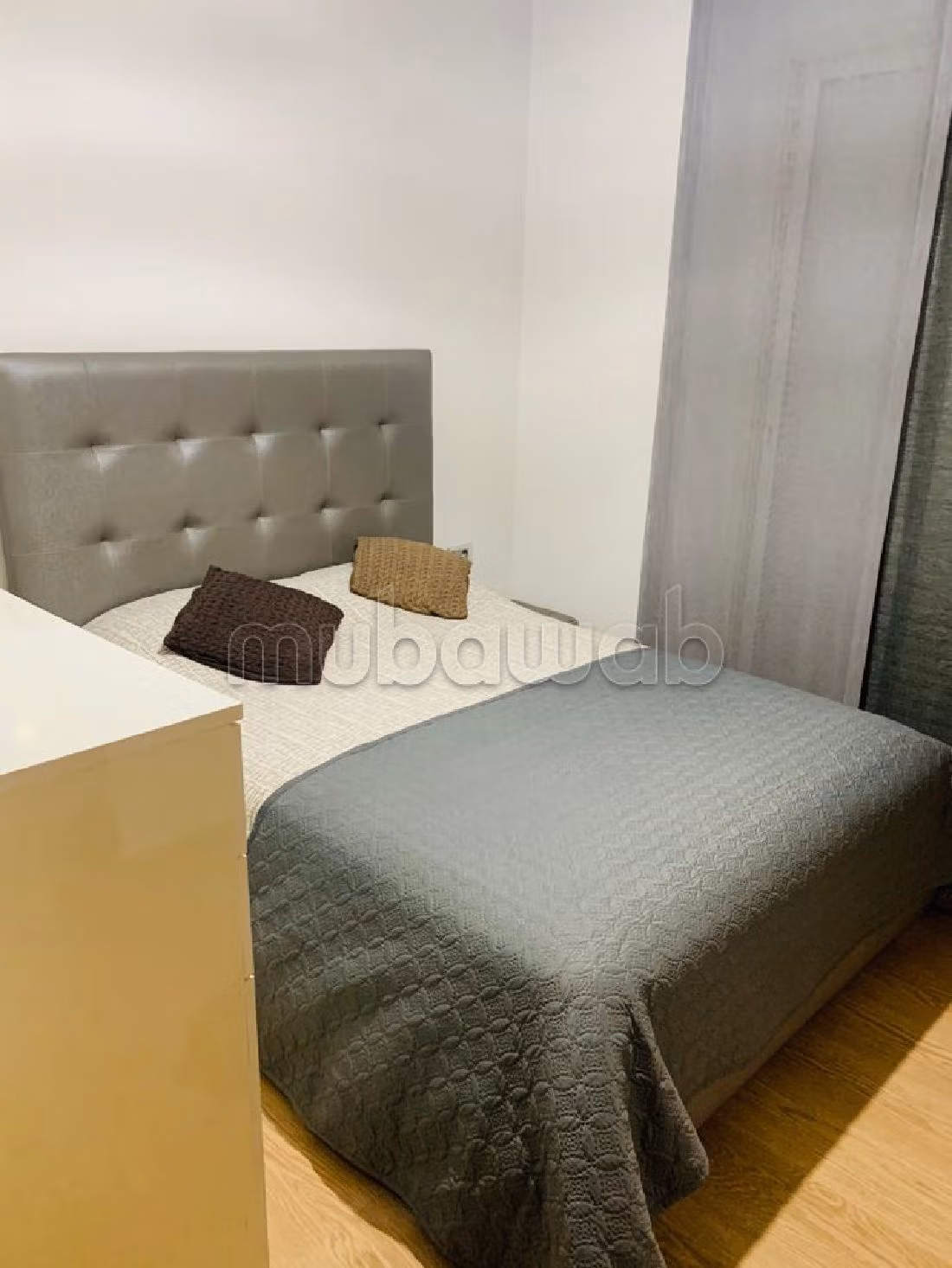 Flat for rent. Large area 165 m². caretaker available, air conditioning system.