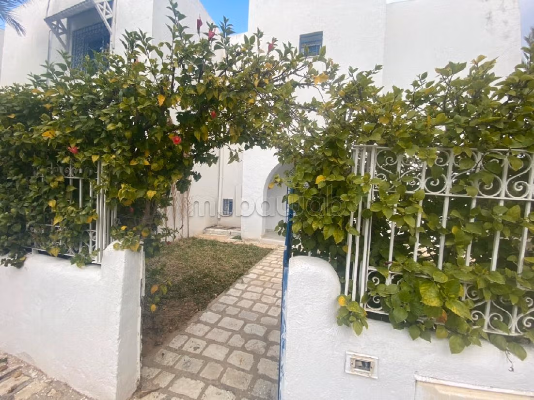 Bellissima casa in affitto a Hammamet. 4 locali. Servizio di conciergerie e piscina