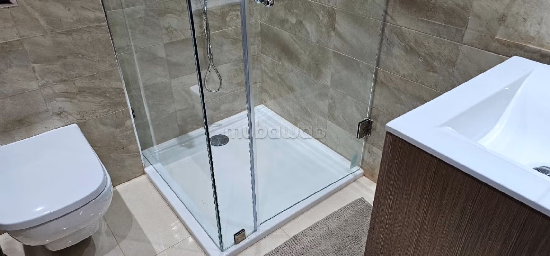 Appartementen om te huren in Harhoura. Totale oppervlakte 82 m². Garage en lift