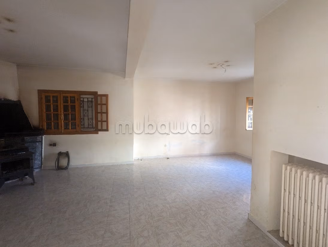 Proprietà in vendita a Atlas. Superficie totale 427 m². Impianto di riscaldamento. 