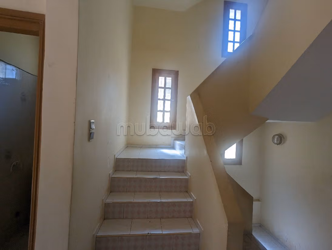 Proprietà in vendita a Atlas. Superficie totale 427 m². Impianto di riscaldamento. 