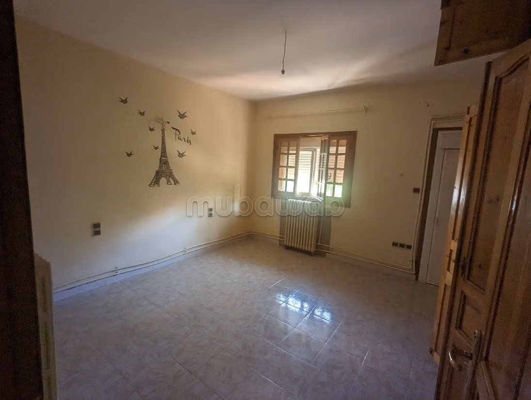 Proprietà in vendita a Atlas. Superficie totale 427 m². Impianto di riscaldamento. 