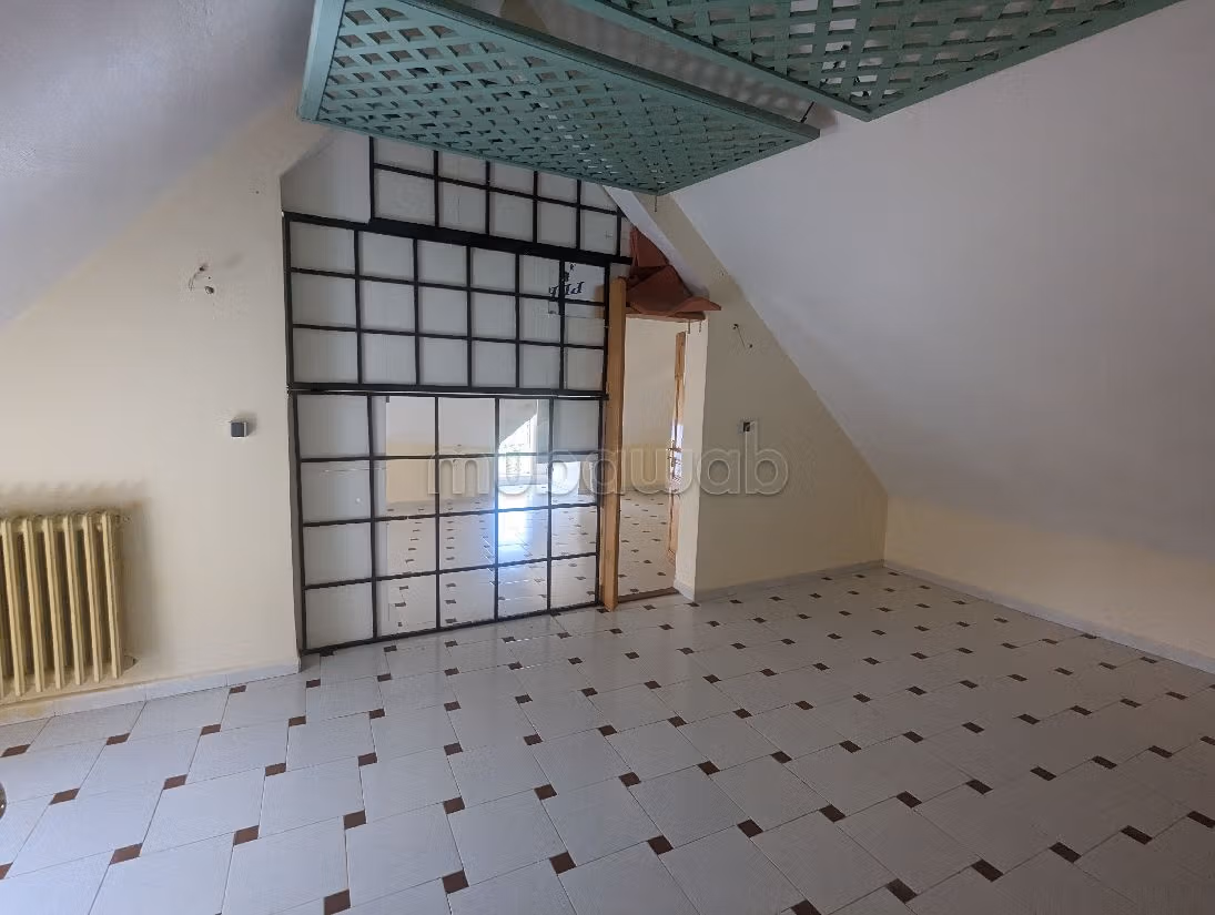 Proprietà in vendita a Atlas. Superficie totale 427 m². Impianto di riscaldamento. 