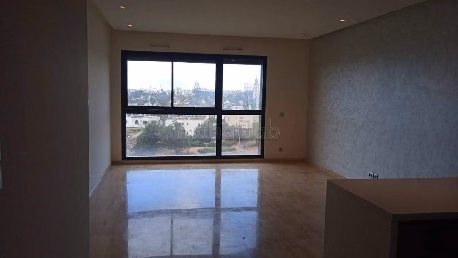 Bel appartement à cfc