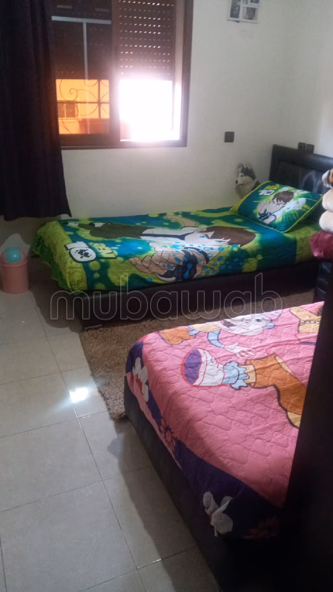 شقة رائعة للبيع بالمحاميد. 2 غرف. شرفة