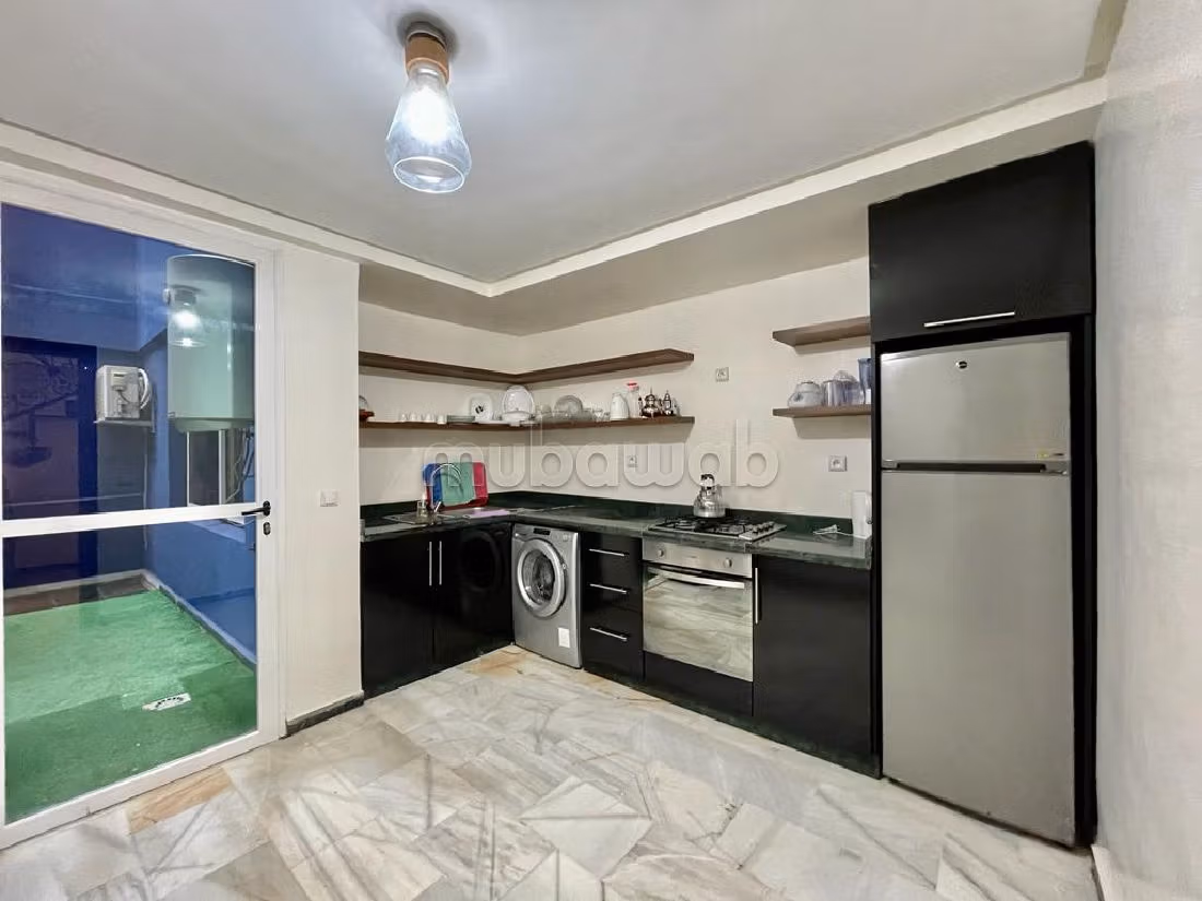 شقة للبيع بكليز. المساحة الإجمالية 191 م². مفروشة. 