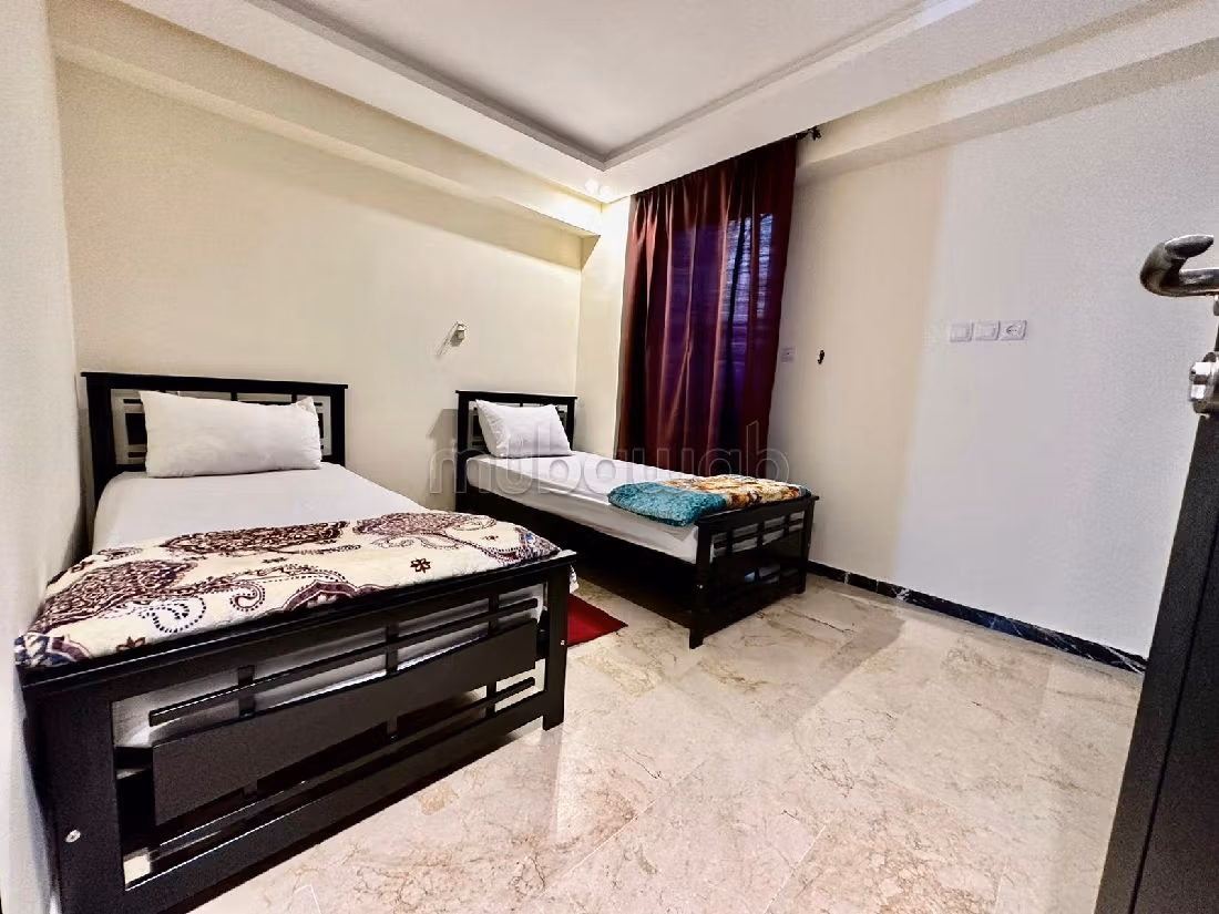 شقة للبيع بكليز. المساحة الإجمالية 191 م². مفروشة. 