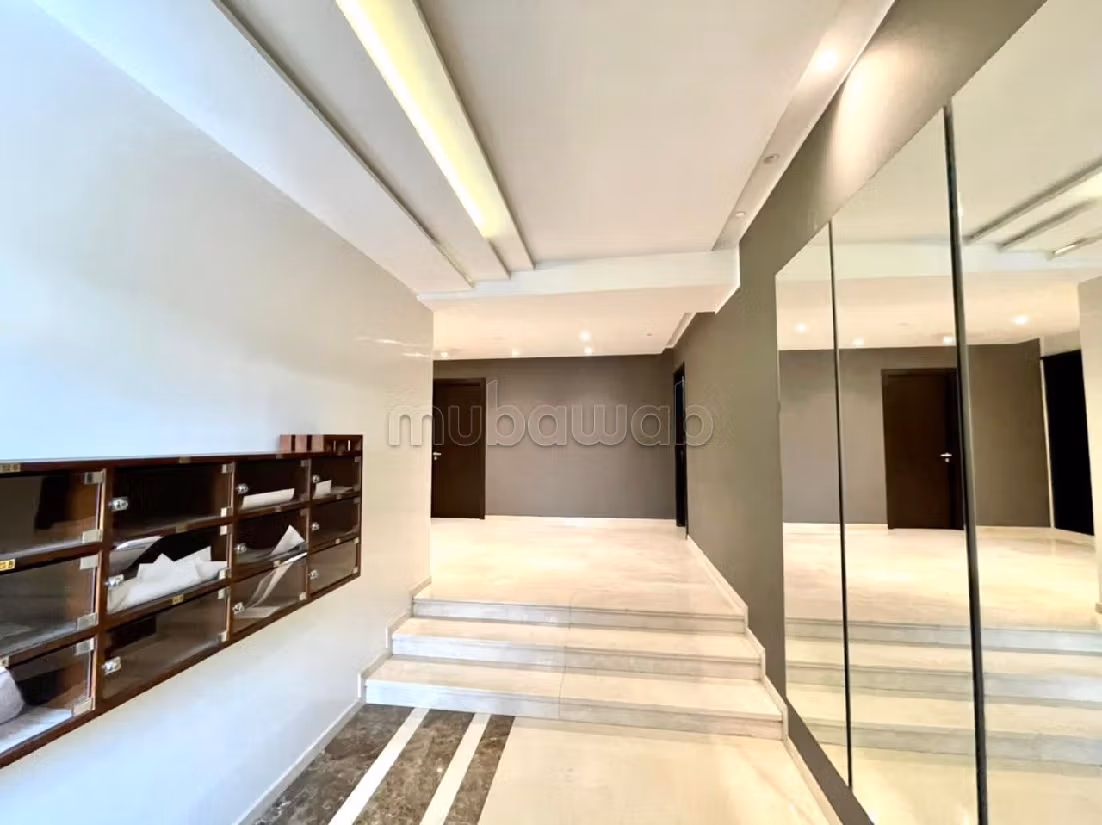 Se alquila este piso en Ferme Bretonne (Hay Arraha). 2 bonitas habitaciones. Terraza y ascensor. 