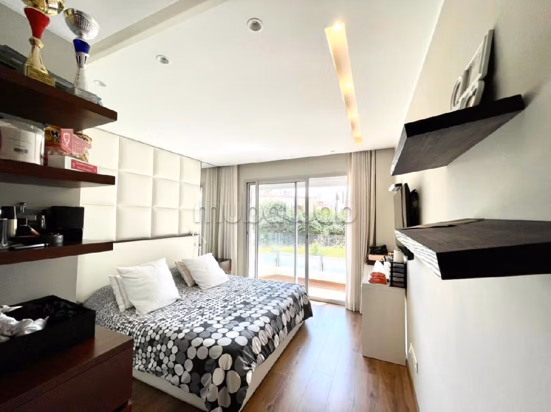 Se alquila este piso en Ferme Bretonne (Hay Arraha). 2 bonitas habitaciones. Terraza y ascensor. 