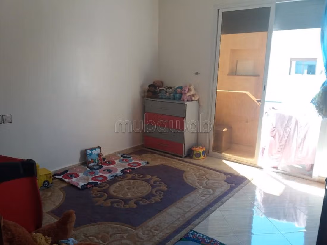 Fabulous apartment for sale. Large area 113 m². No Lift, Large terrace