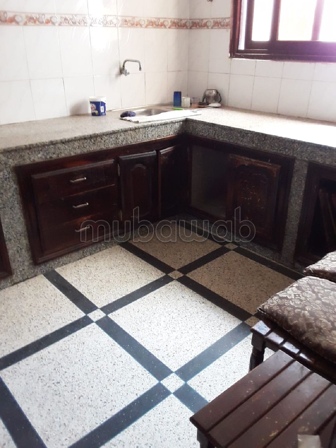 Apartment for sale in Oulfa. 4 large living areas. Mubawab