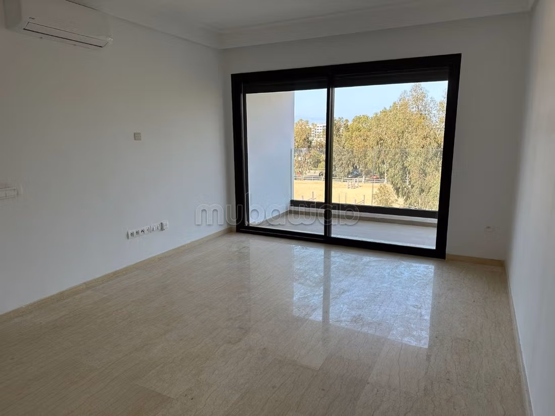 Nu huren: appartementen in Casablanca Finance City. 3 Ruimtes. 