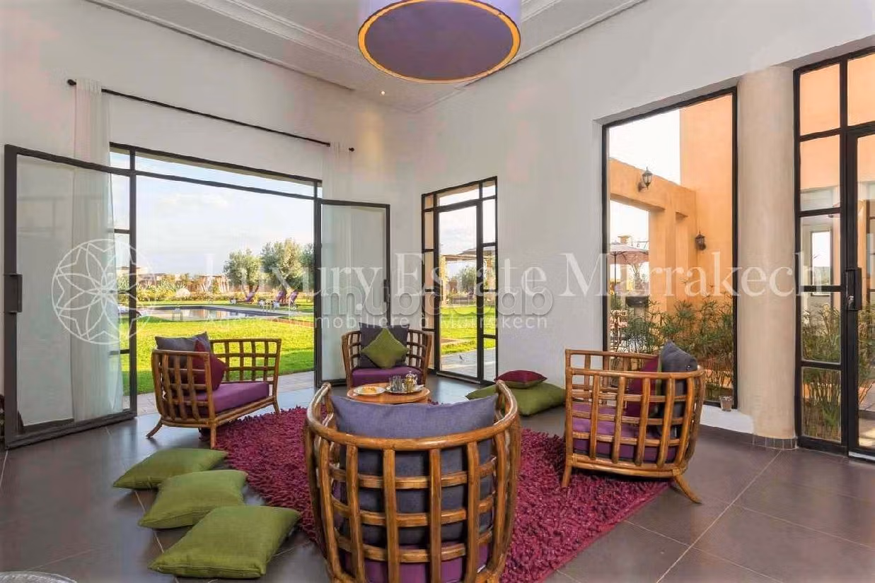 Villa de lujo en venta en Route Amizmiz. 5 bonitas habitaciones. Bien decorado. 