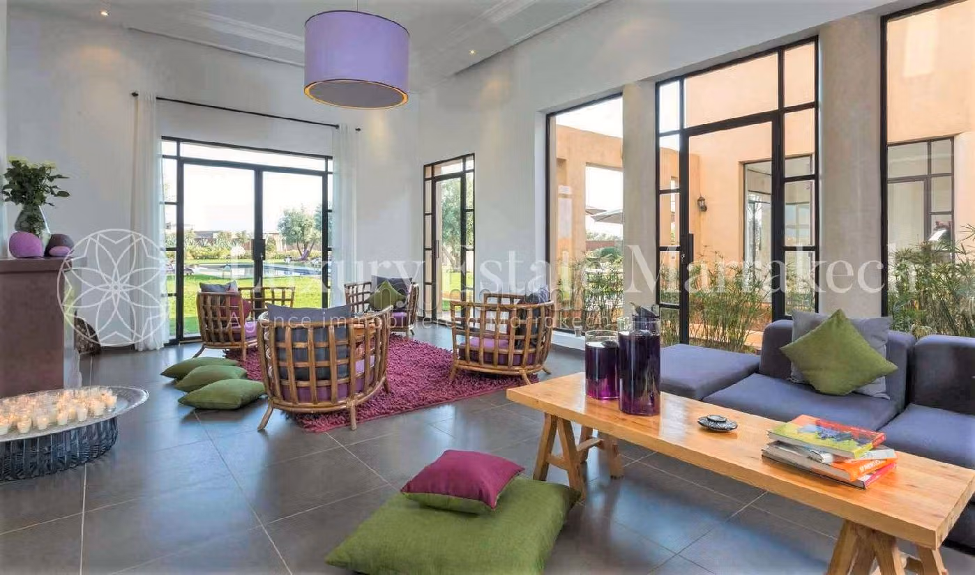 Villa de lujo en venta en Route Amizmiz. 5 bonitas habitaciones. Bien decorado. 