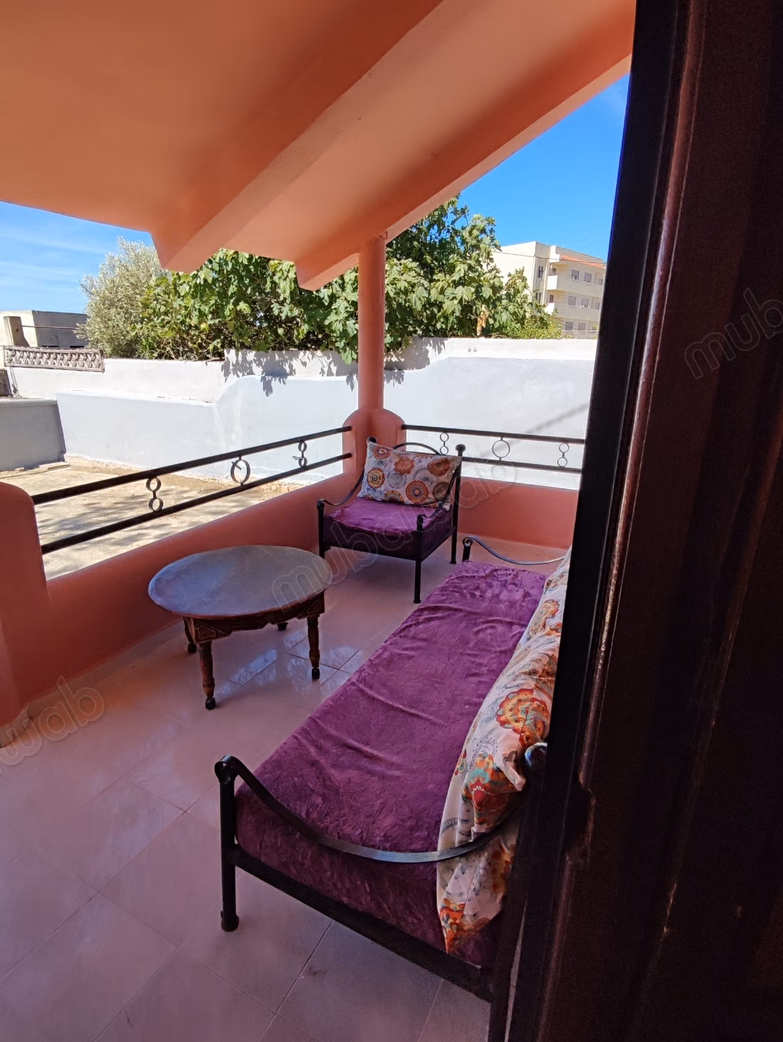 High quality house for sale. 2 rooms. Well furnished
