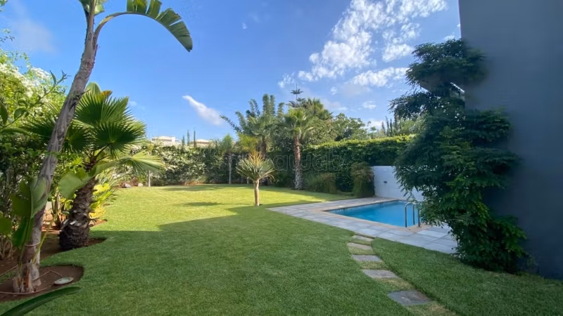 Esplendida villa en venta en Ville Verte. 3 hermosas habitaciones. Piscina. 