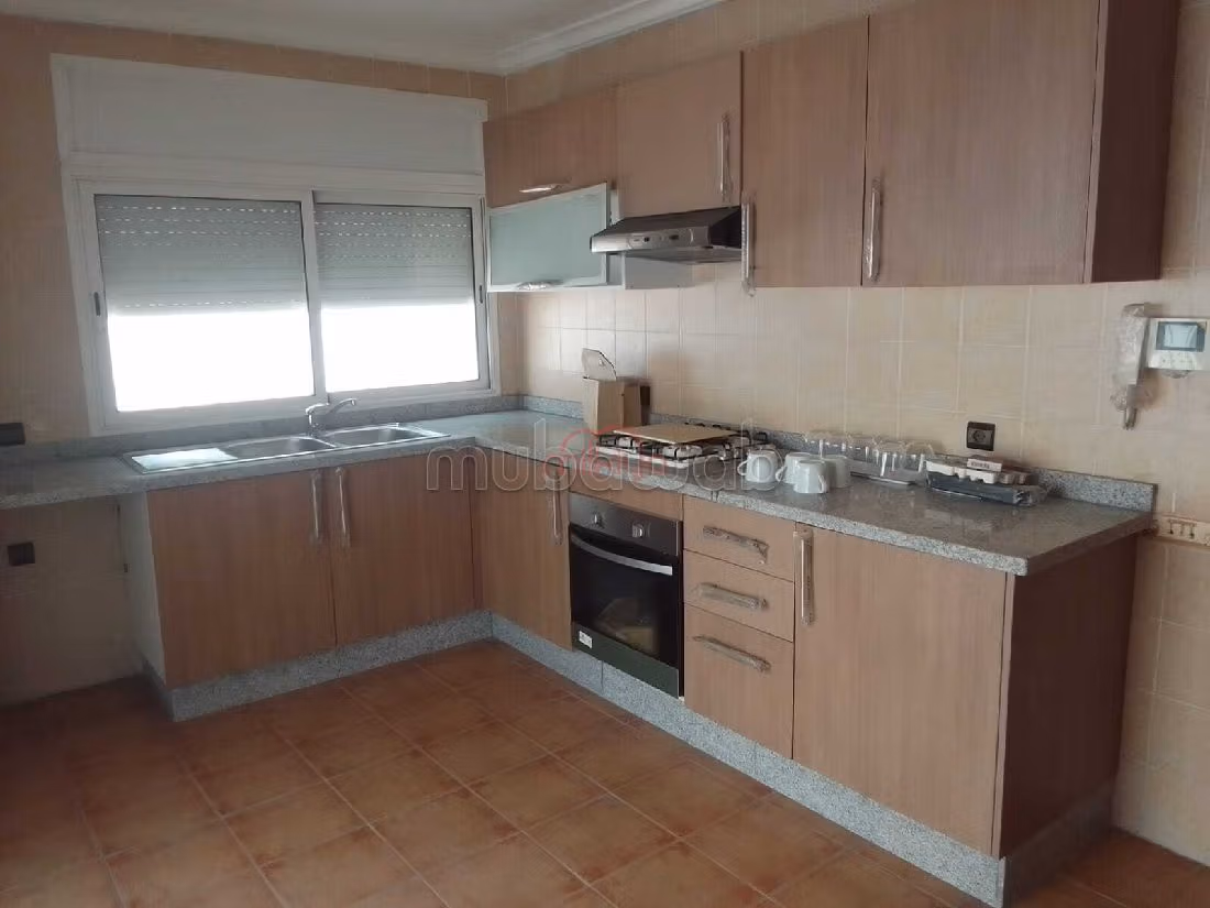 Sell apartment. Total area 247 m². Parking spaces and terrace