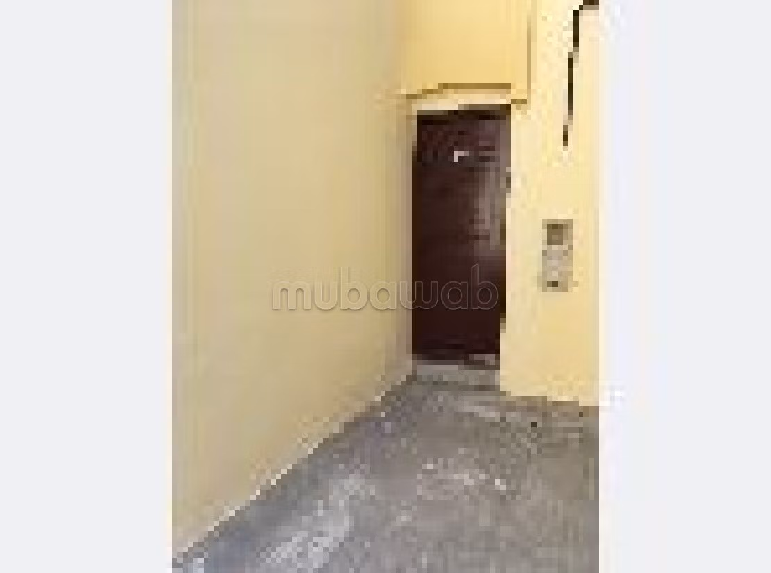 Casa in vendita a Hay Hassani. Superficie 78 m². Terrazzo. 