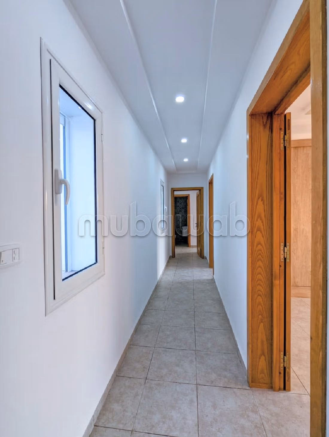 فيلا فخمة للبيع ب جربة. 3 غرف ممتازة. إقامة بالمسبح. 