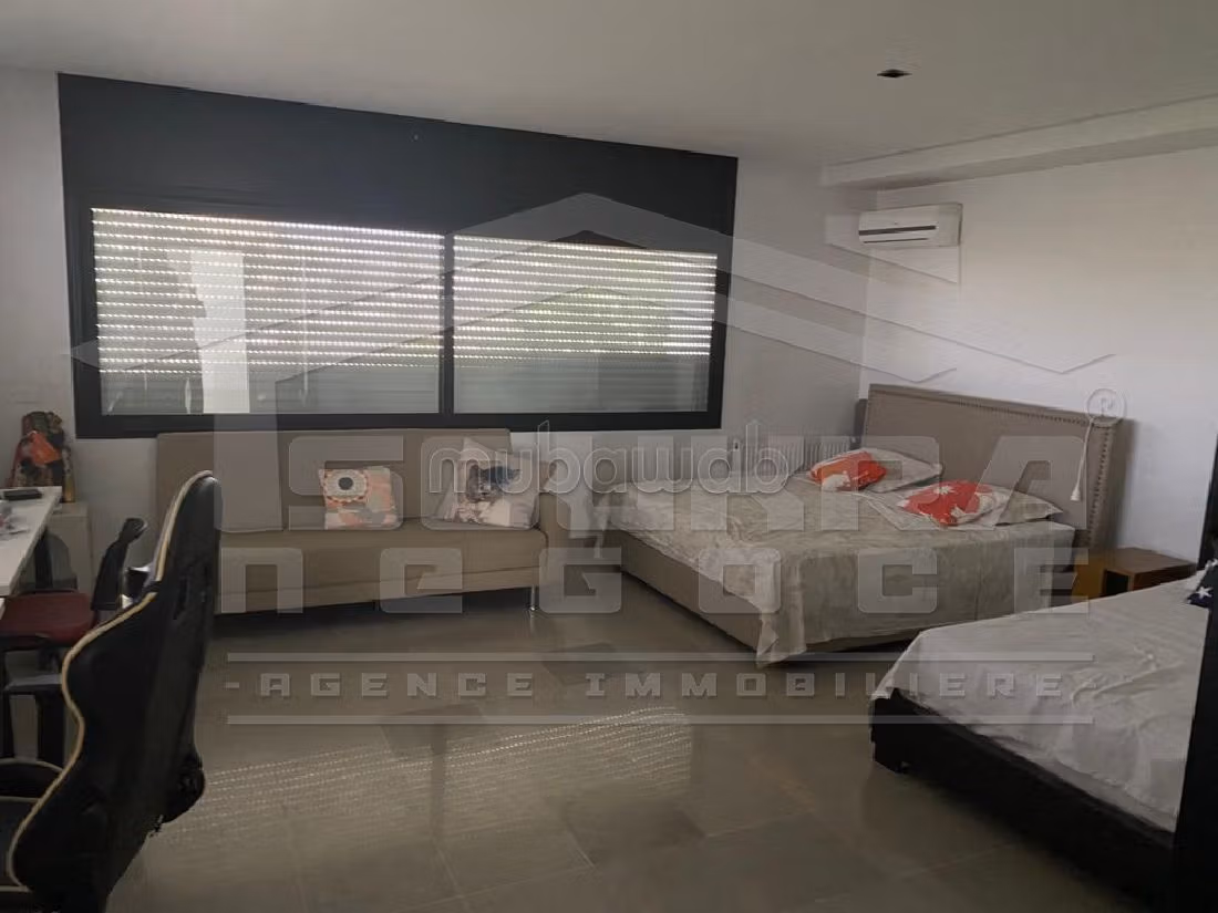 A louer une magnifique villa a la soukra