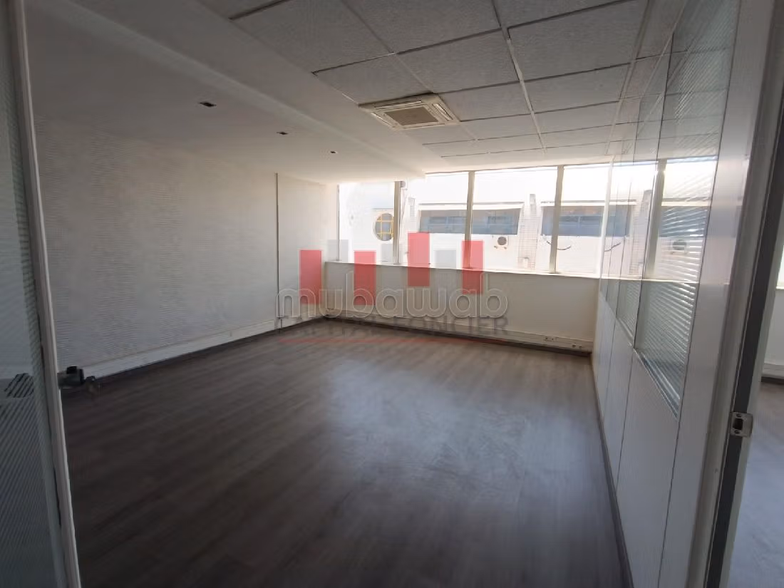 Offices for rent in Sidi Maarouf. Surface area 151 m². 