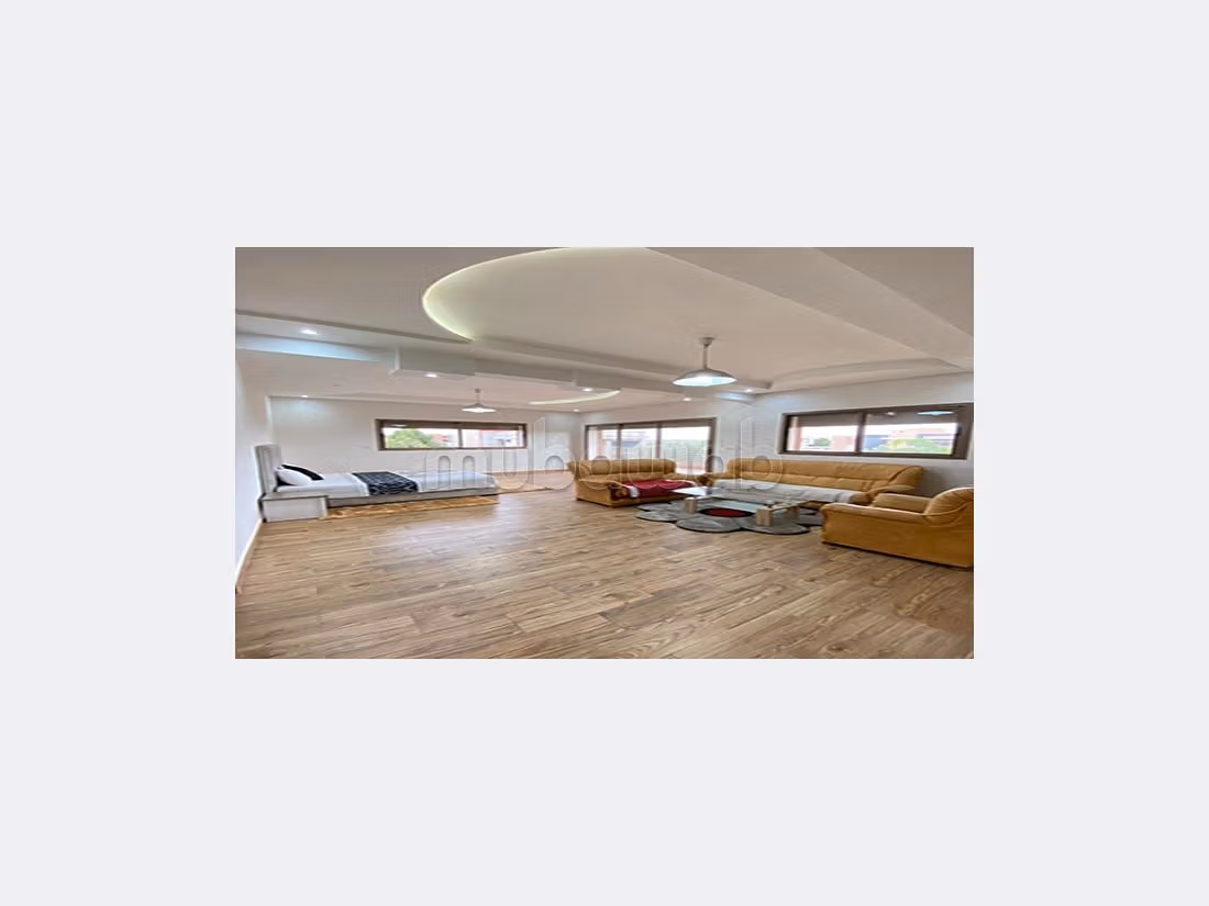 منزل رائع للكراء بطريق الدارالبيضاء. 4 غرف رائعة. مفروشة