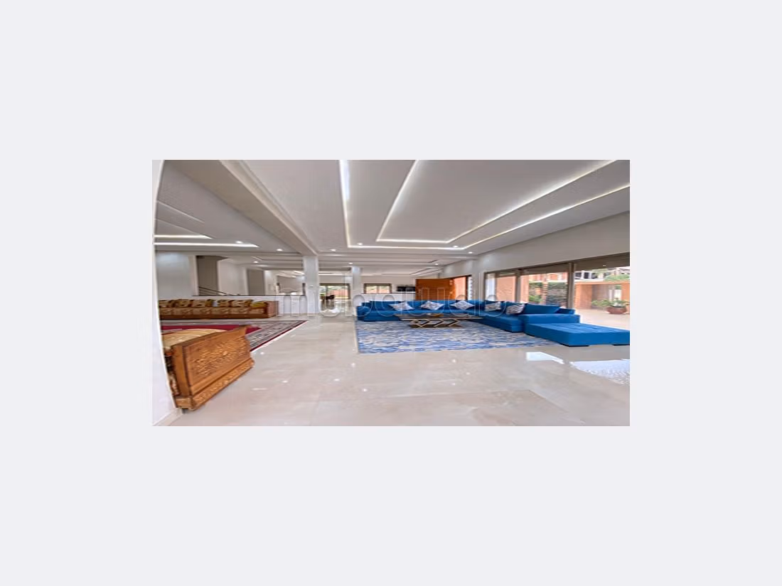 منزل رائع للكراء بطريق الدارالبيضاء. 4 غرف رائعة. مفروشة