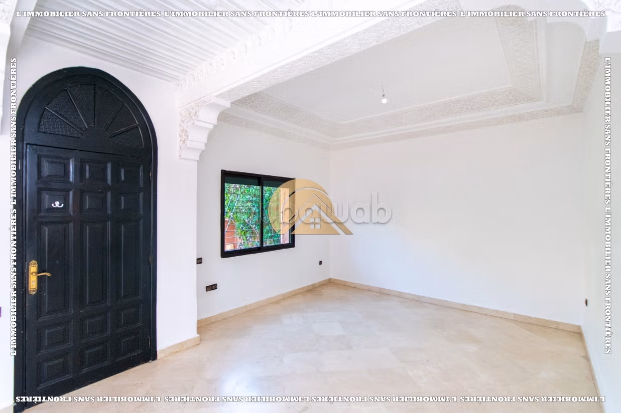 Villa vide à vendre de 350m², avec piscine privée, Targa
