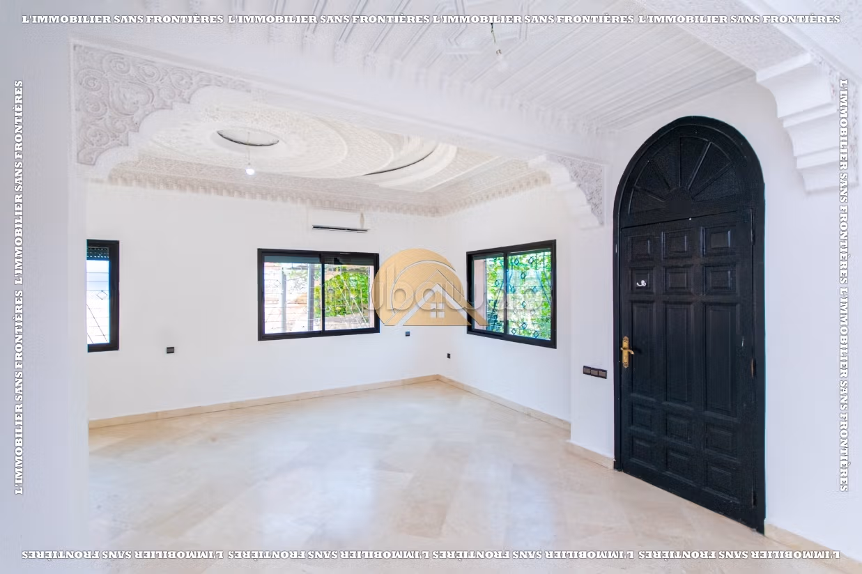 Villa vide à vendre de 350m², avec piscine privée, Targa
