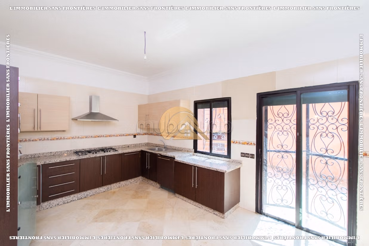 Villa vide à vendre de 350m², avec piscine privée, Targa