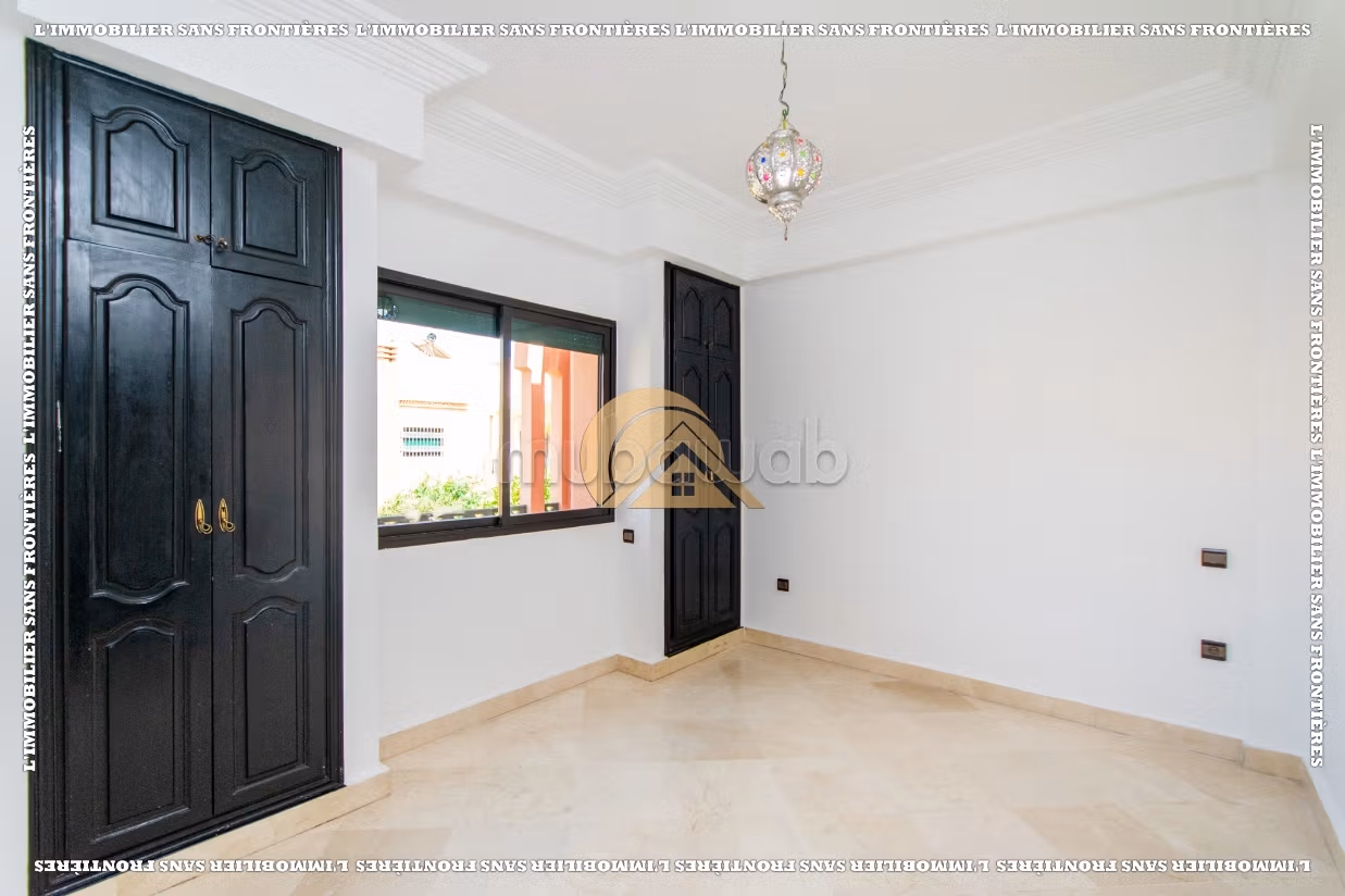 Villa vide à vendre de 350m², avec piscine privée, Targa