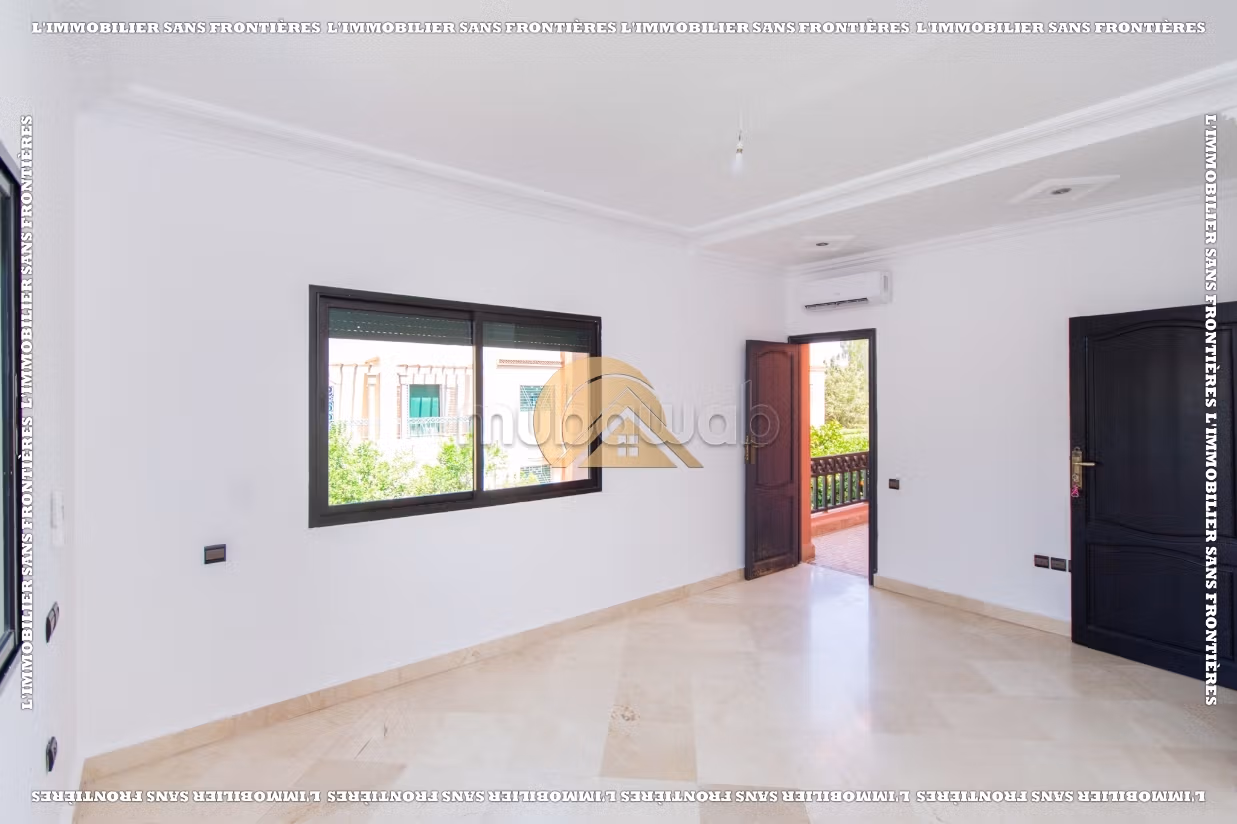 Villa vide à vendre de 350m², avec piscine privée, Targa
