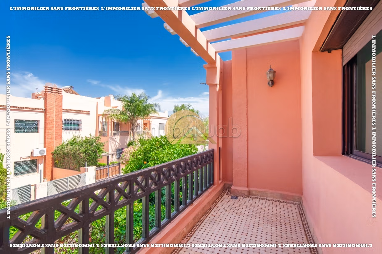 Villa vide à vendre de 350m², avec piscine privée, Targa