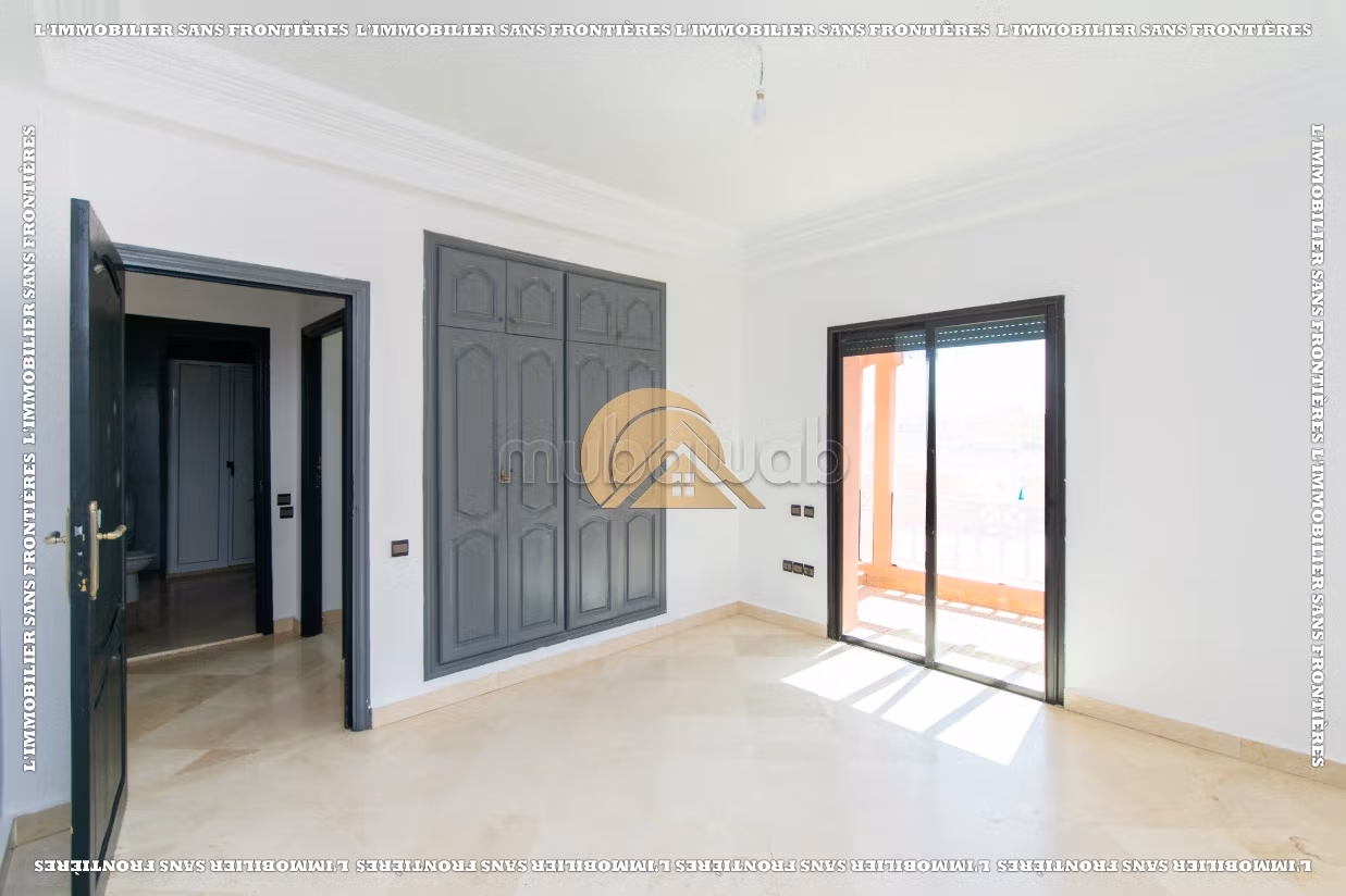 Villa vide à vendre de 350m², avec piscine privée, Targa