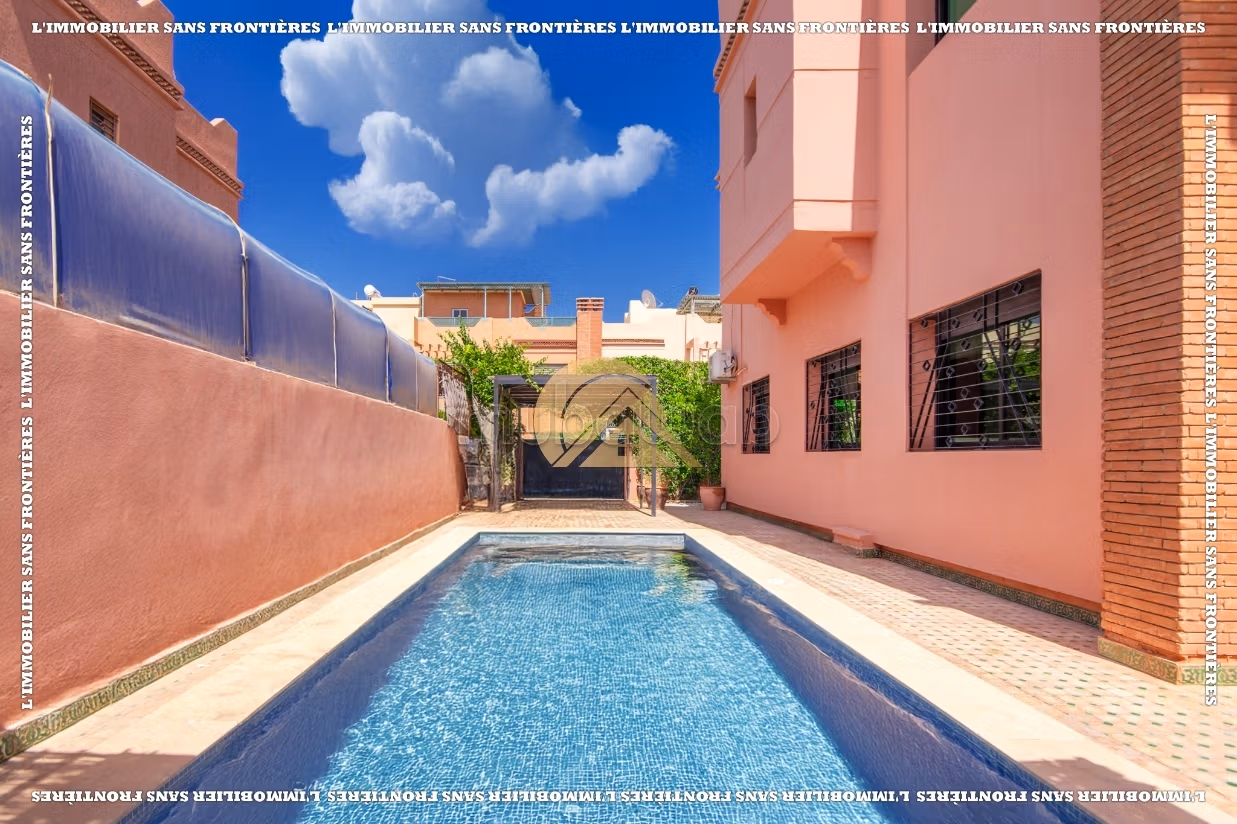Villa vide à vendre de 350m², avec piscine privée, Targa