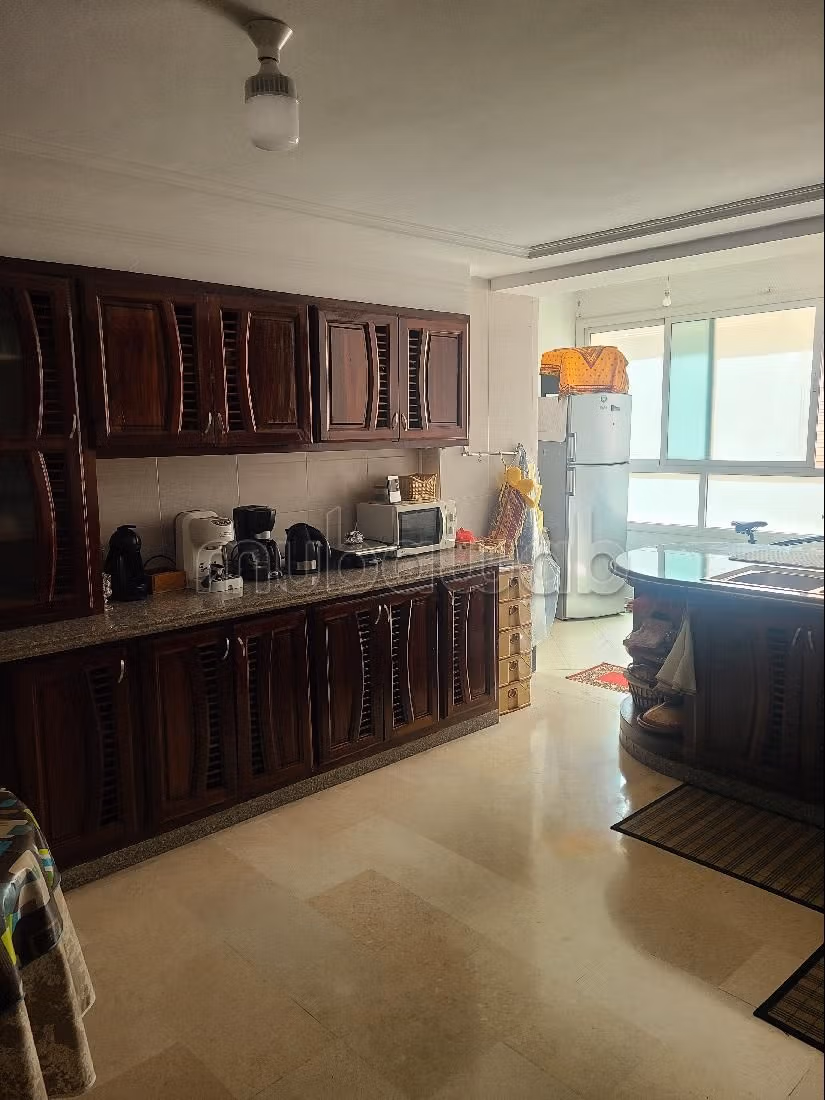 Apartment for sale in Hamria. Total area 201 m². caretaker service available, General air conditioning. 